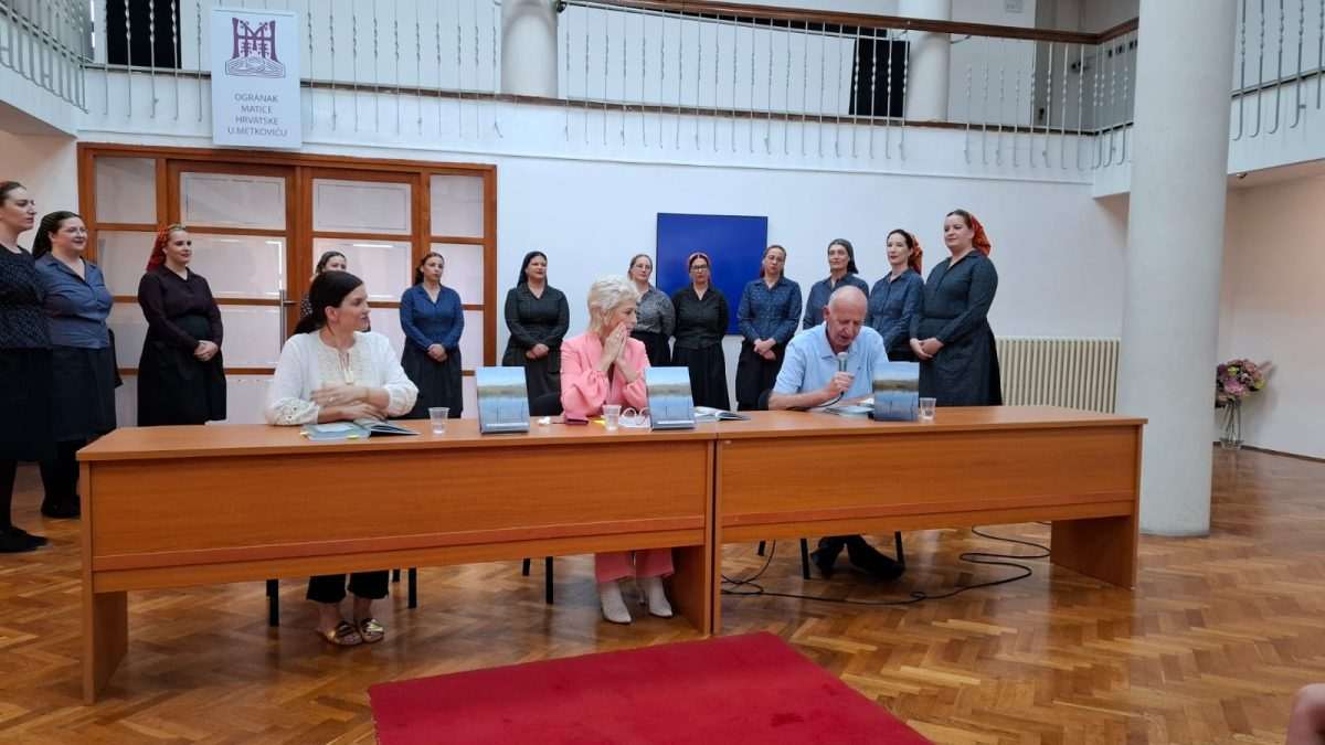 Predstavljanje knjige Odjek Neretve/ Foto: Fenix